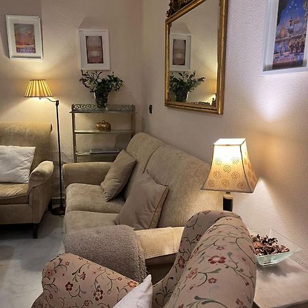 Apartamento Con Encanto Muy Centrico En Pilatos Sevilla Ideal Para Pareja Luaran gambar