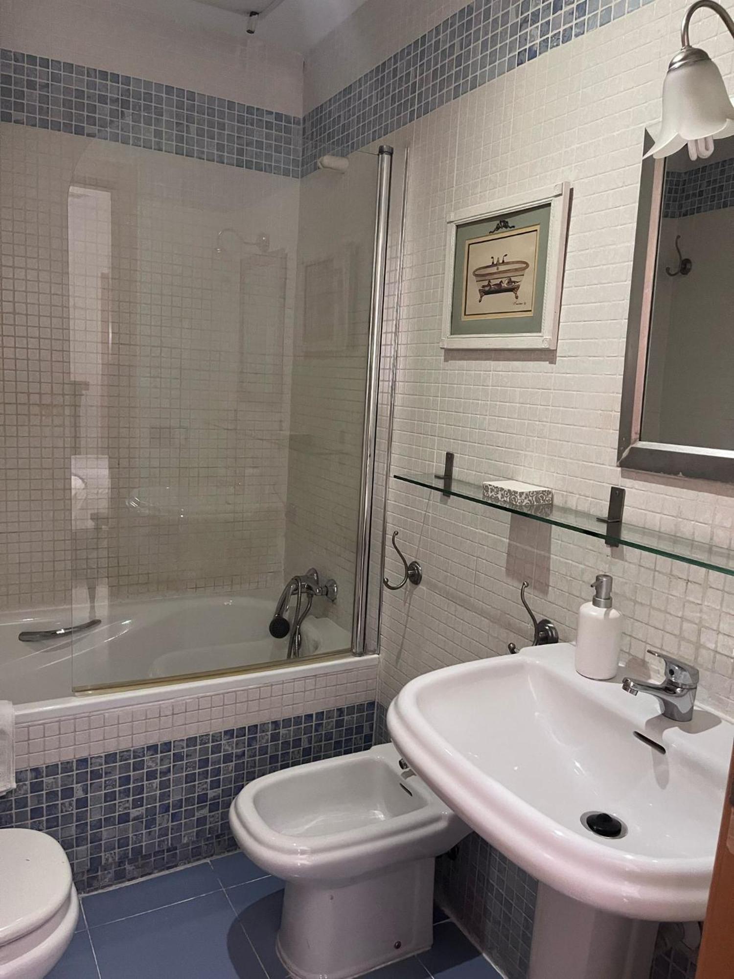 Apartamento Con Encanto Muy Centrico En Pilatos Sevilla Ideal Para Pareja Luaran gambar