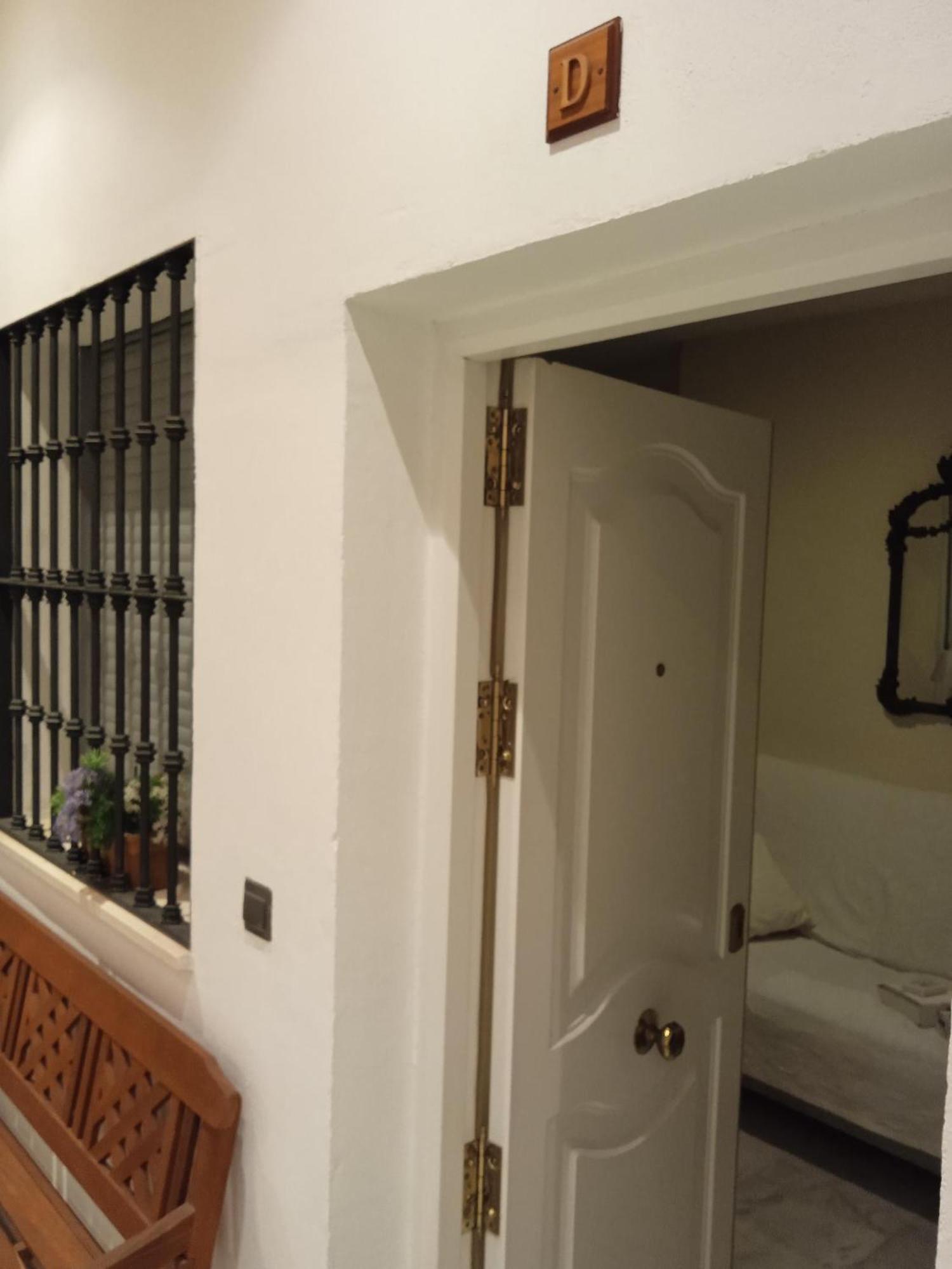 Apartamento Con Encanto Muy Centrico En Pilatos Sevilla Ideal Para Pareja Luaran gambar