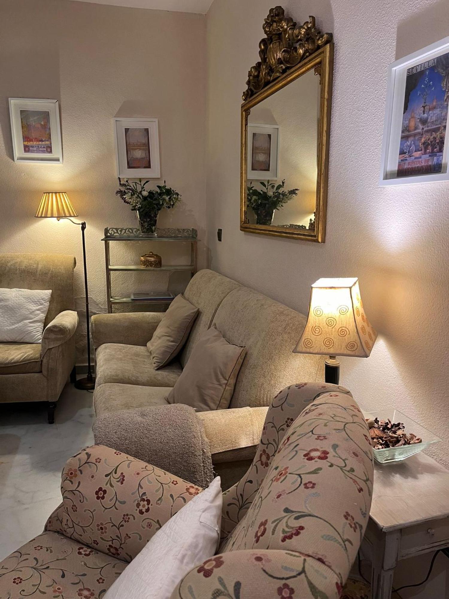 Apartamento Con Encanto Muy Centrico En Pilatos Sevilla Ideal Para Pareja Luaran gambar